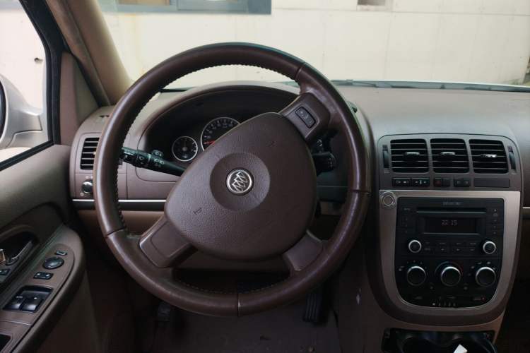 Used Buick GL8 2013 2.4L Classic Edition Steering Wheel
