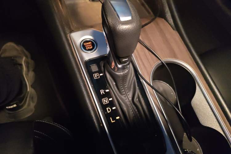Used Nissan Teana 2021 2.0L XL Comfort Edition Gear Lever