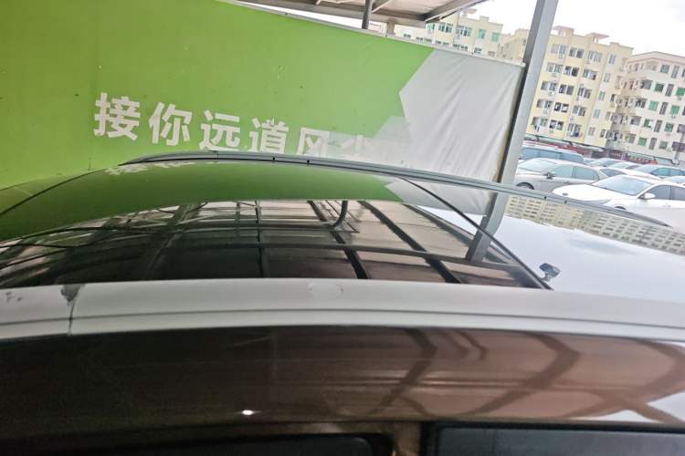 Used Kia Carens 2013 2.0L 7-Seater Automatic Standard Version China IV Standard Roof