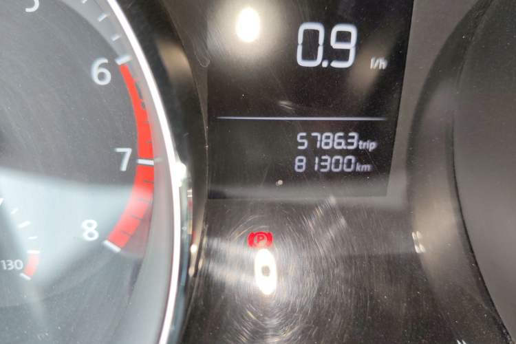 Used Volkswagen Lamando 2017 230TSI DSG Fashion Edition Odometer Close Up