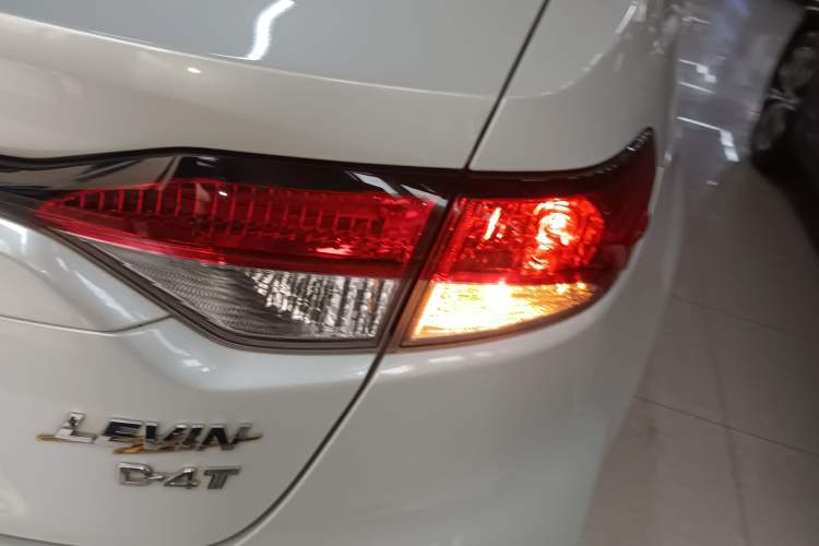 Used Toyota Levin 2021 185T CVT Luxury Edition Right Rear Taillight