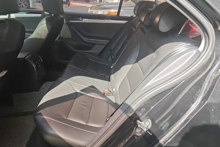 Used Volkswagen Sagitar 2017 1.6L Automatic Comfort Model Left Rear Seat