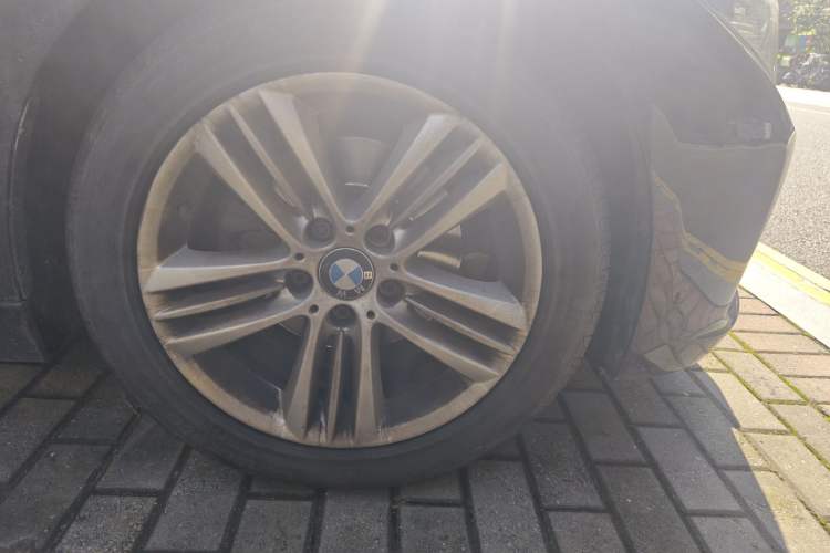 Used BMW 3 Series 2017 320Li Fashion Model
