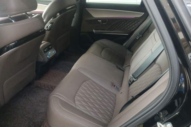 Used BYD Han 2024 EV Glory Edition 506KM Front-Wheel-Drive Premium Model Left Rear Seat