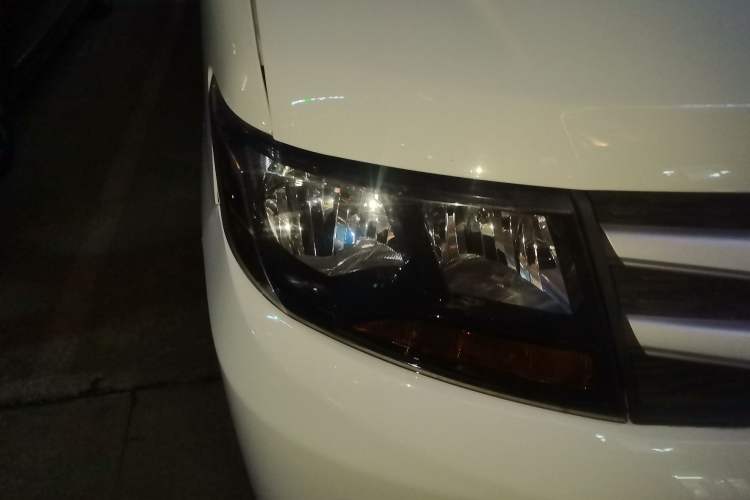 Used JAC Refine M3 2018 1.6L Express Edition 7-Seater