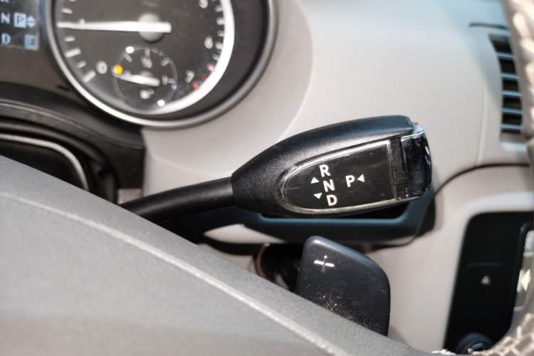 Used Mercedes-Benz R-Class 2017 R 320 4MATIC Business Edition Prestige Model