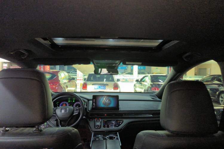 Used Honda Elysion 2024 2.0L eHEV Luxury Edition