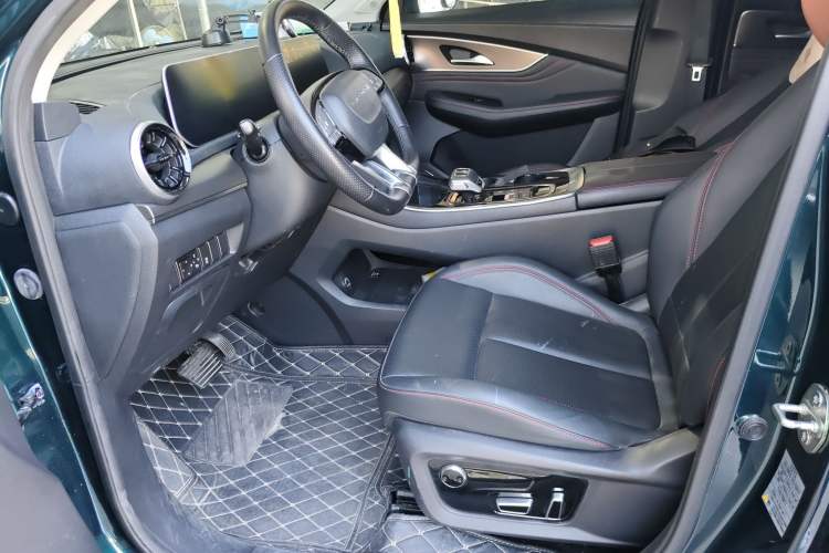 Used FORTHING T5 EVO 2021 1.5TD DCT Diamond Edition Left Front Seat