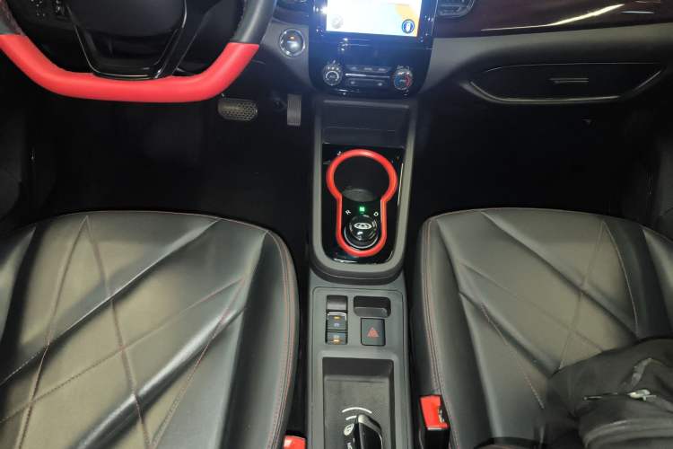 Used Chery New Energy Little Ant 2022 Revised Version Sweet Pink Edition Half-Sugar Version Lithium Iron Phosphate 30.7 kWh 30 kW 301 km