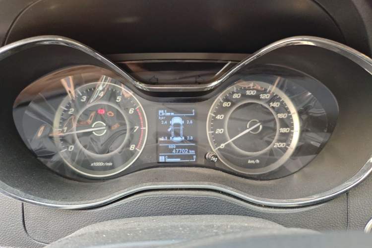 Used Baojun 560 2015 1.8L manual luxury version
