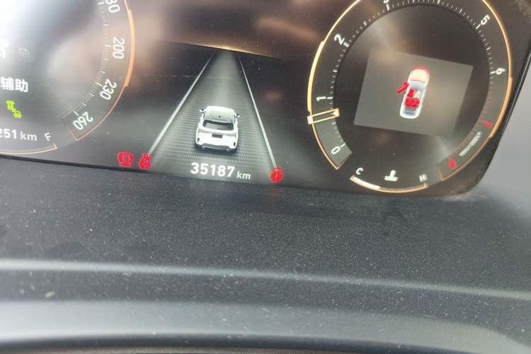 Used Lynk & Co 06 2023 Remix 1.5T Dynamic Halo