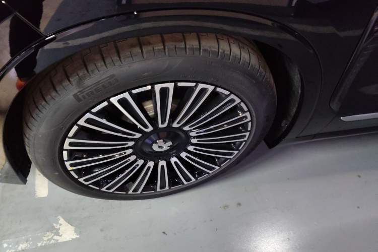 Used Nio ES8 2026 Model 6-seat Executive Luxury Edition Left Front Wheel Hub