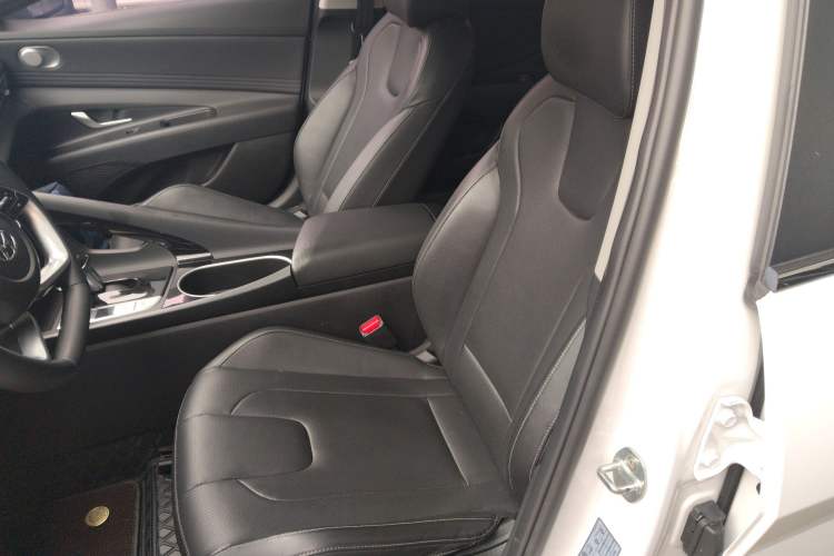 Used Hyundai Elantra 2022 1.5L CVT GLX Elite Edition