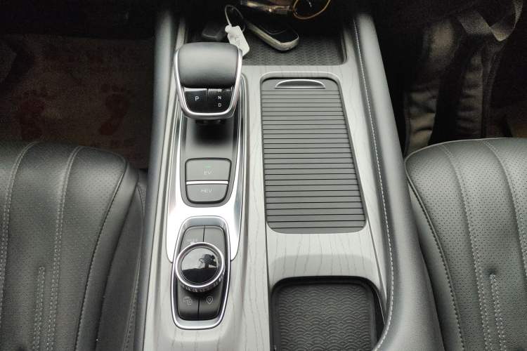 Used Chery Fengyun A8 2024 127 ZHU FENG Version
