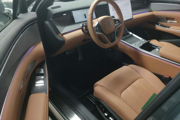 Used BYD Han L 2025 DM-p Four-Wheel-Drive LiDAR Flagship Model Driver Seat