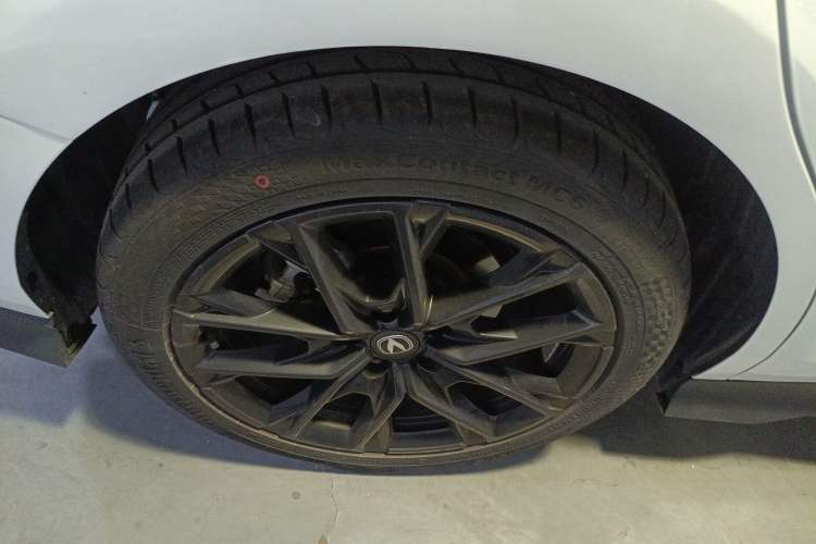 Used Changan UNI-V 2024 1.5T Prestige Edition