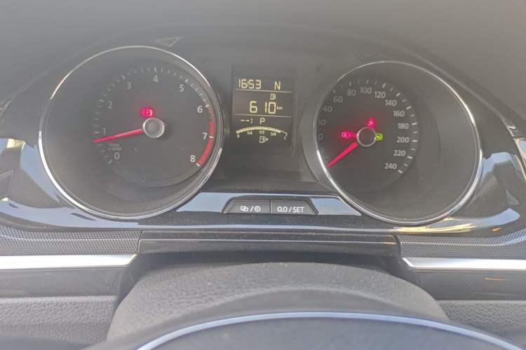 Used Volkswagen C-TREK 2017 1.6L Automatic Luxury Model