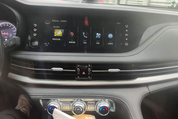 Used CHANGAN CS95 2019 2.0T Four-Wheel Drive Prestige Version