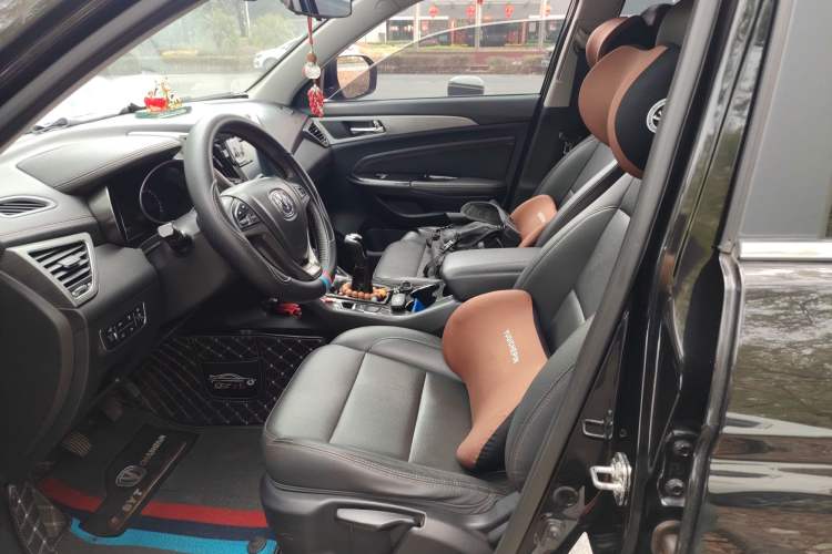 Used CHANGAN CS75 2017 Shangkui Edition 1.5T Manual Fengxiang Model
