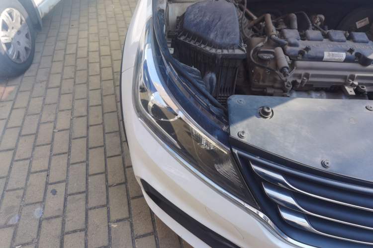 Used Baojun 310W 2017 1.5L Manual Fashion Model China V