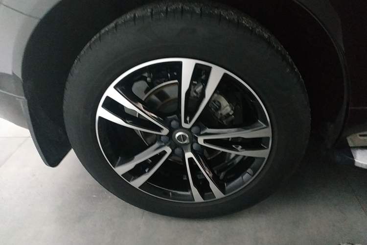 Used Volvo XC60 2019 T5 4x4 Zhiyuan Edition China VI Standard
