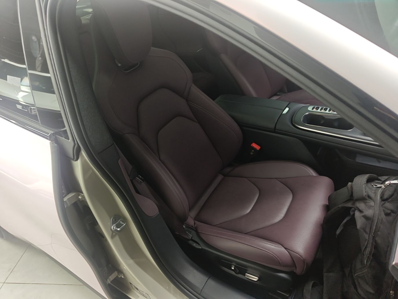 Xiaomi Auto SU7 2024 Rear-Drive Ultra-Long Range Advanced Pro-Level Intelligent Driving Version — снимка 19