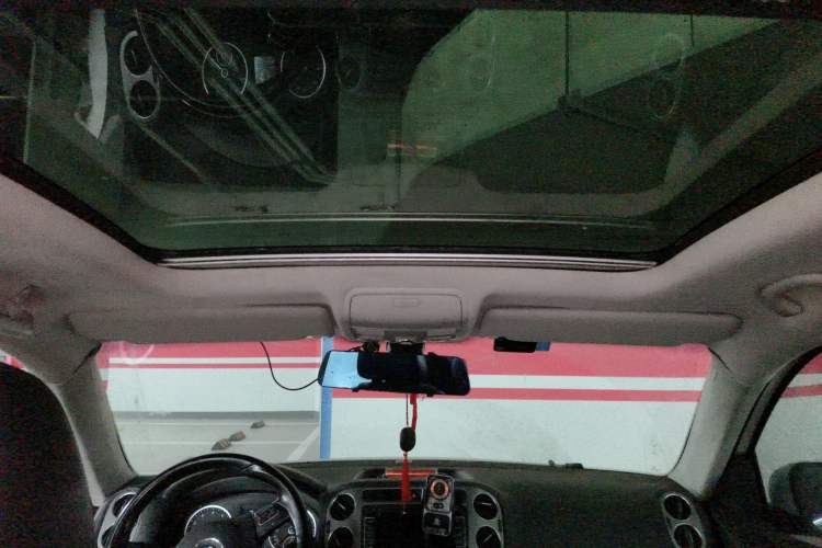 Used Volkswagen Tiguan 2010 2.0 TSI Automatic All-Wheel Drive Flagship Edition
