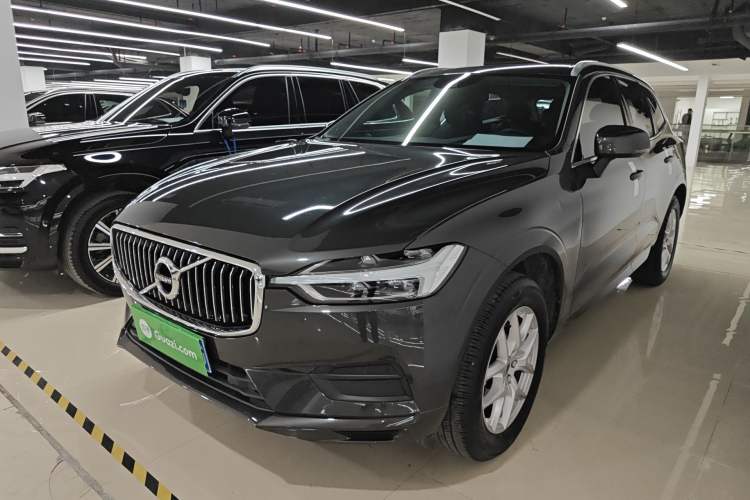 Used Volvo XC60 2019 T5 4x4 Smart Edition China VI Standard