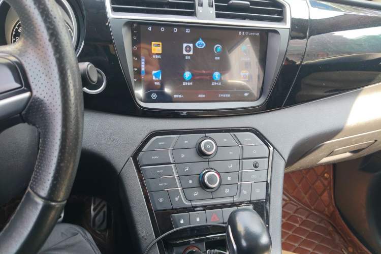 Used MG GS 2015 2.0TGI TST Four-Wheel Drive Flagship Edition
