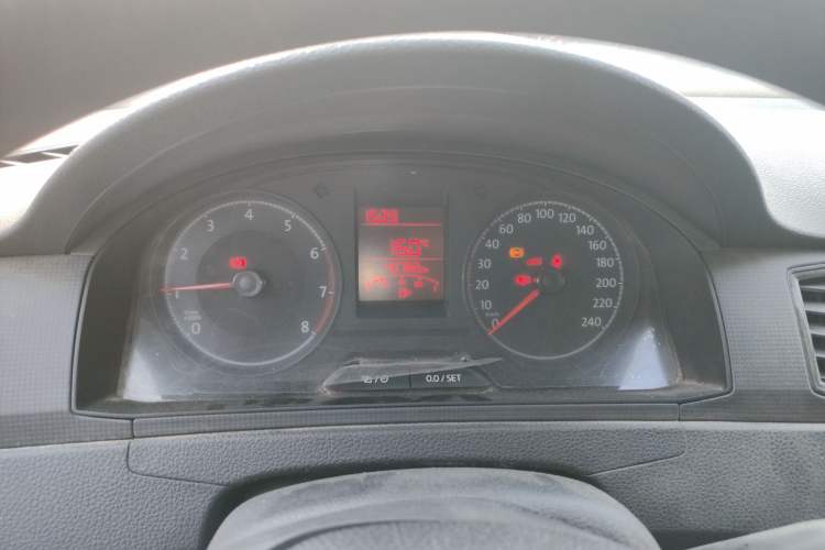 Used Volkswagen Santana 2016 1.6L Manual Fashion Edition
