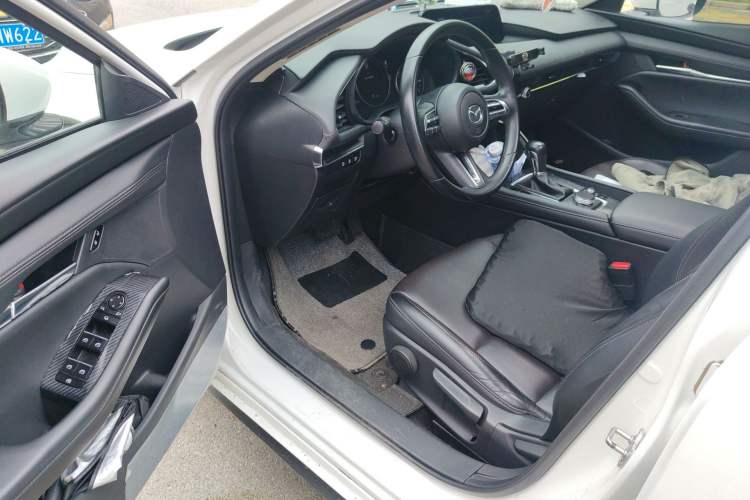 Used Mazda 3 Axela 2021 2.0L Automatic Zhiya Edition
