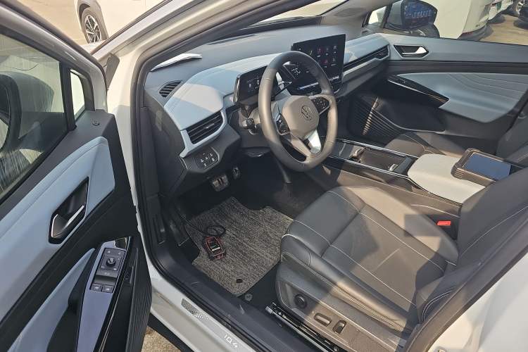 Used Volkswagen ID.4 X 2024 Pure & Smart Edition