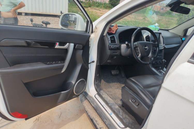 Used Chevrolet Captiva 2013 2.4L Two-Wheel Drive City Edition 7-Seater Driver Seat