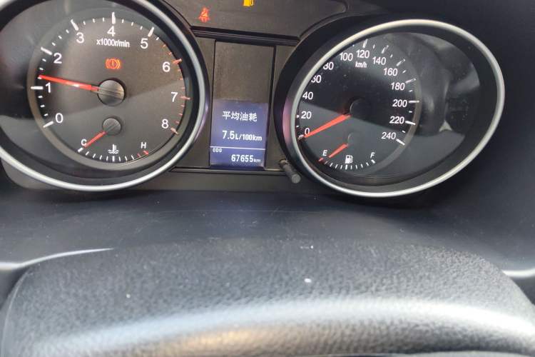 Used Haval H6 2015 Upgraded Model 1.5T Manual Two-Wheel Drive Elite Version