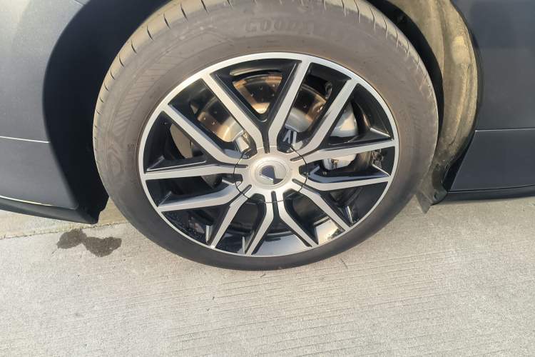 Used Denza Z9 2024 1100 km Four-Wheel Drive Max Version