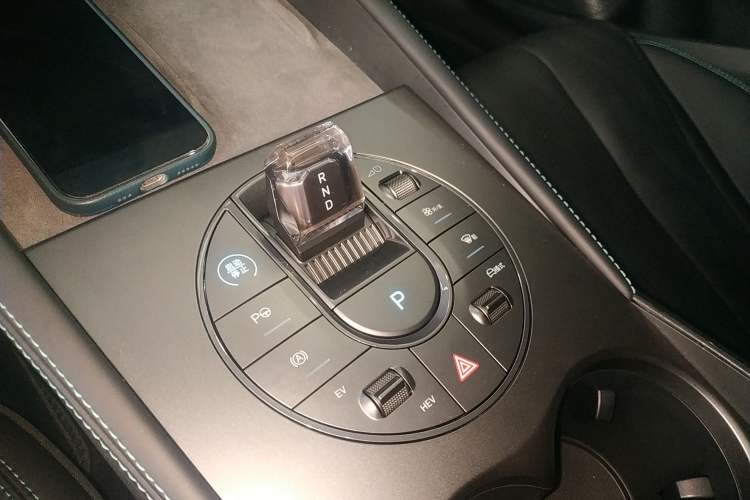 Used BYD Seal 06 New Energy 2025 DM-i Smart Drive 120KM Deluxe Model Gear Lever