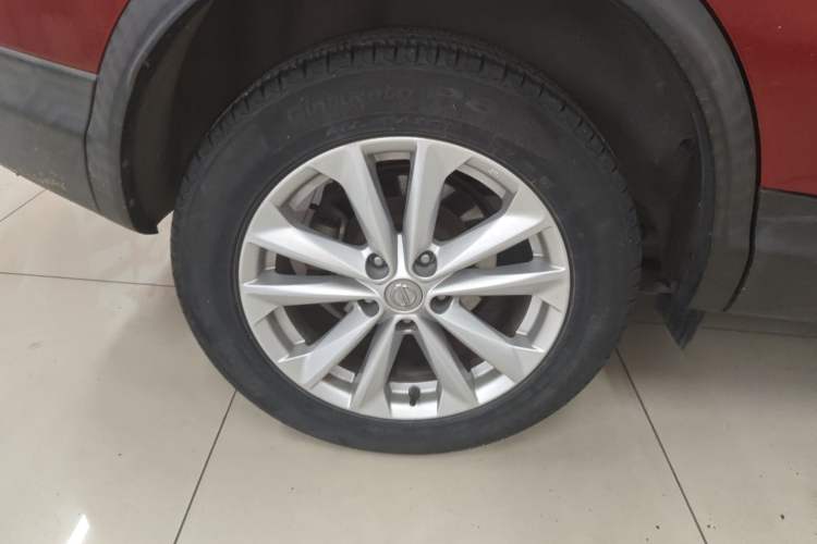 Used Nissan Qashqai 2016 2.0L CVT Elite Edition Right Rear Wheel Hub