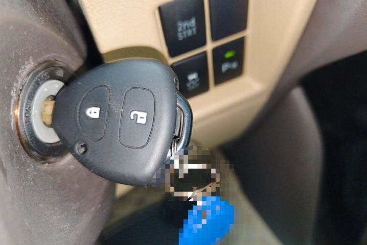 Used Toyota Prado 2013 2.7L Automatic Middle East Version
