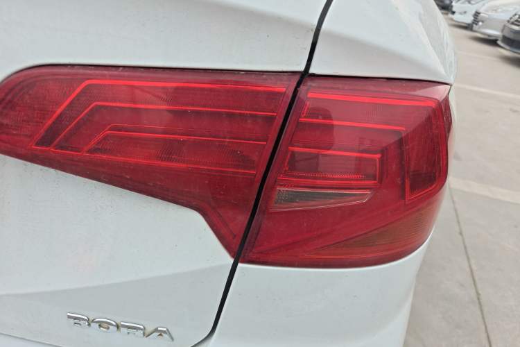 Used Volkswagen Bora 2020 1.5L Automatic Fashion Edition Right Rear Taillight