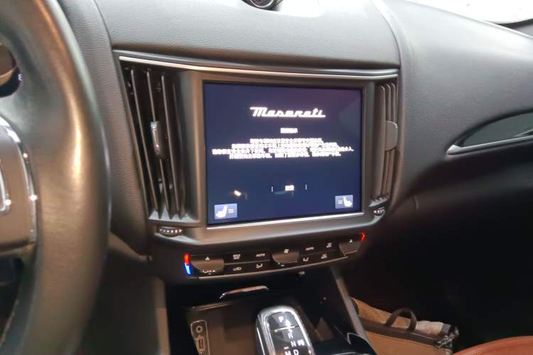 Used Maserati Levante 2022 2.0T GT Sharp Edition Audio And AC Panel