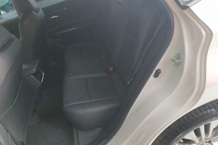 Used Toyota Harrier 2023 2.0L CVT Two-Wheel Drive Deluxe Edition