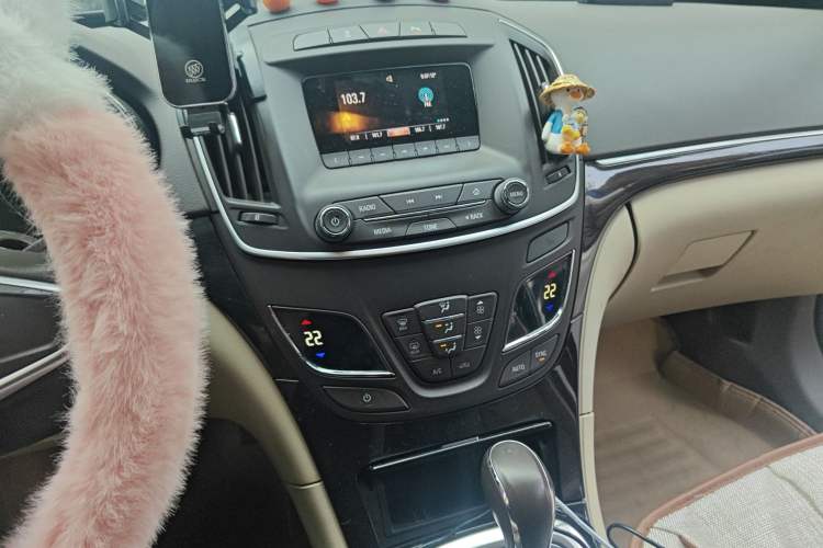 Used Buick Regal 2014 2.0L Leading Fashion Edition