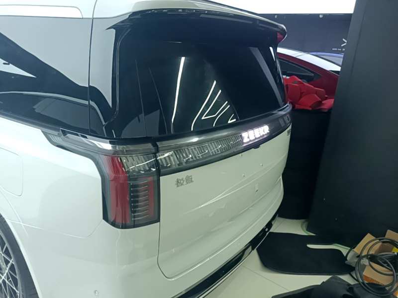 Used Zeekr 009 2024 7-Seater Aisle Version 108 kWh — 5