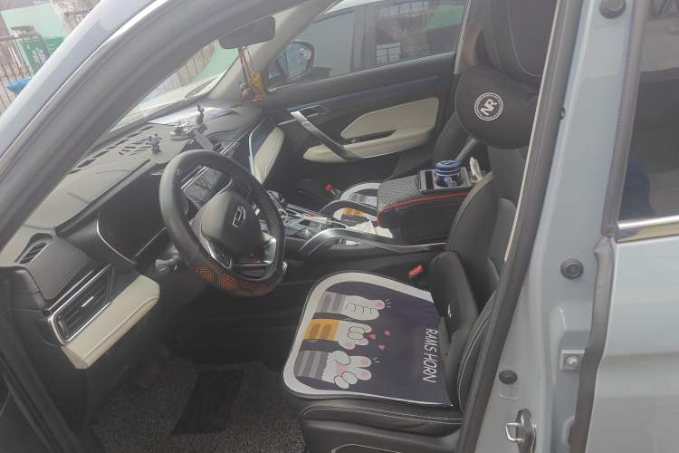 Used Geely Auto Emgrand X7 Sport 2022 Boyue X 1.8TD DCT ZhiZun Edition
