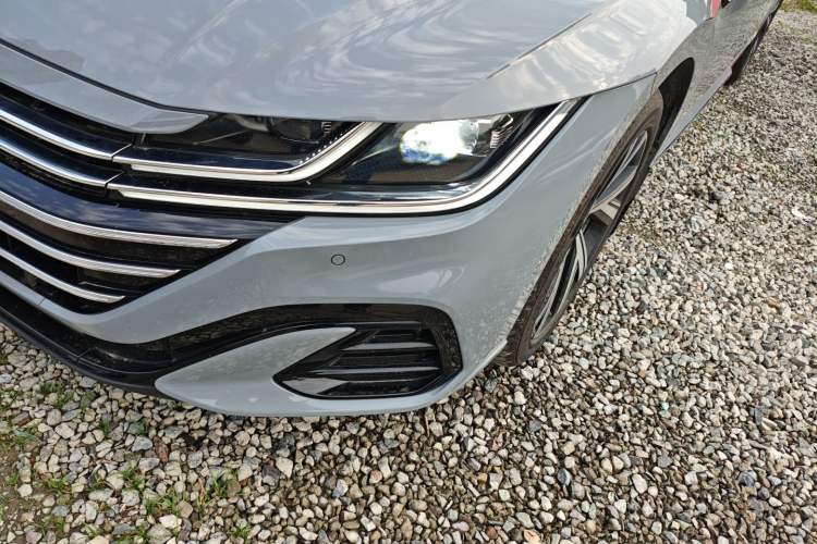 Used Volkswagen FAW-Volkswagen CC 2025 Model, Facelifted, 330TSI, Glamorous—Shared Edition Left Front Headlight