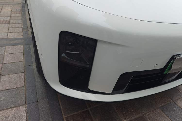 Used Li Auto i8 2025 Model Standard Version Right Front Headlight