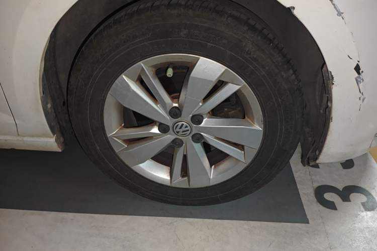 Used Volkswagen Polo 2019 Plus 1.5L Automatic Panoramic Enjoyment Edition Right Front Wheel Hub