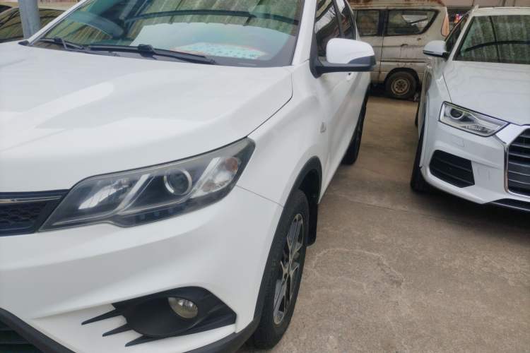 Used Soueast DX3 2016 1.5L Manual Luxury Model