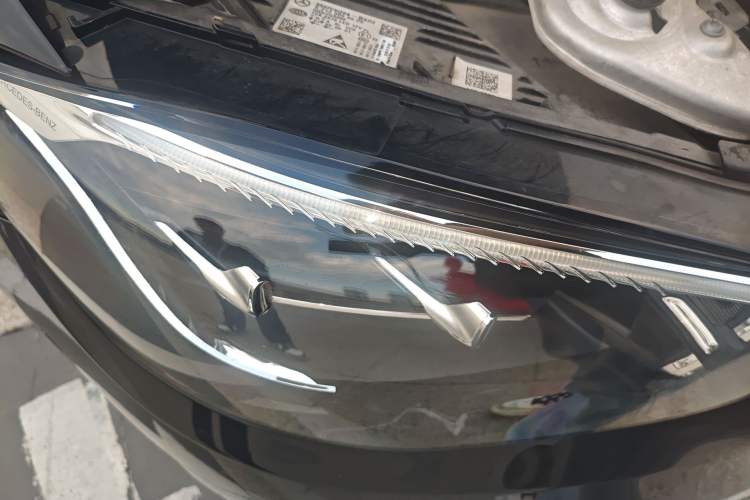 Used Mercedes-Benz E-Class 2021 Restyled E 300 L Luxury Edition Right Front Headlight