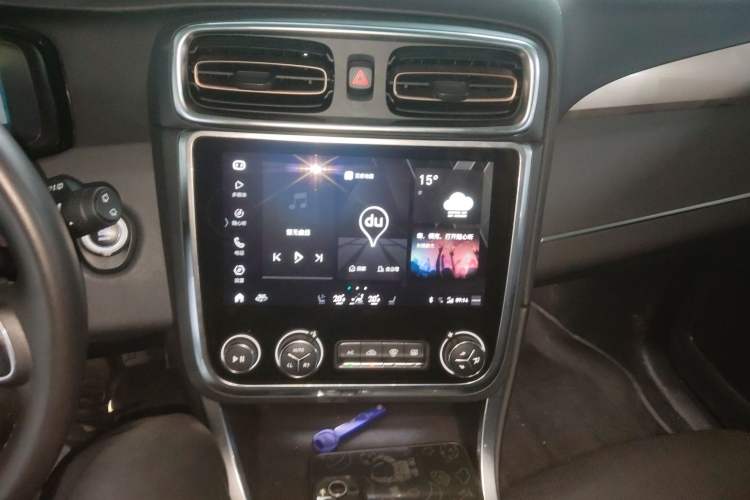 Used Lynk & Co 01 2019 2.0T Two-Wheel-Drive Pro Version China V Standard Audio And AC Panel